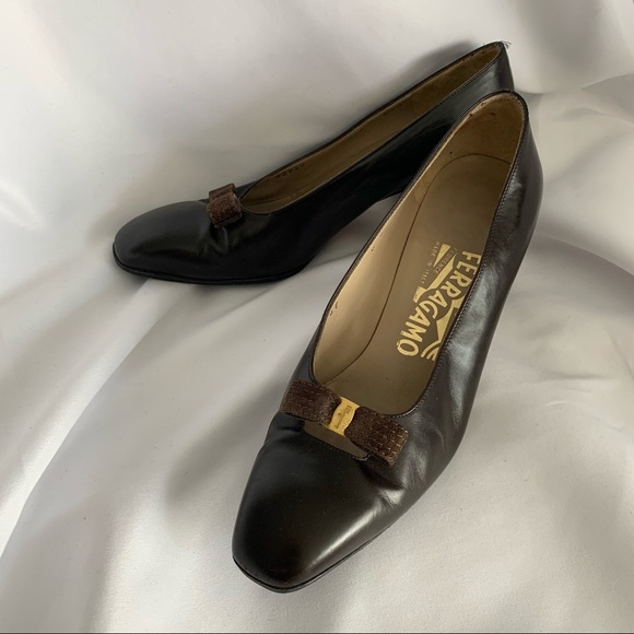 Salvatore Ferragamo Brown Leather Low Heels - Picture 5 of 6